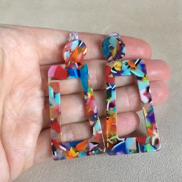 New! Acrylic Geometric Drop Earring - Picture 7 of 8